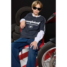 DeFacto Oversize Geniş Kalıp V Yaka Baskılı Paraşüt Uzun Kollu Tişört Erkek Çocuk F1964A825AU