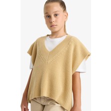 DeFacto Kız Çocuk Oversize Geniş Kalıp V Yaka Triko Süveter F2625A825AU