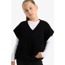 DeFacto Kız Çocuk Oversize Geniş Kalıp V Yaka Triko Süveter F2625A825AU