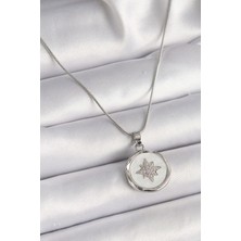 Clariss 316L Çelik Gümüş Renk Zincir Beyaz Sedefli Zirkon Taşlı Yıldız İşleme Model Kadın Kolye