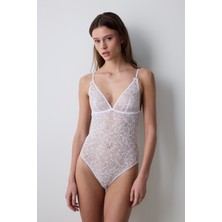 Penti Kırık Beyaz Çiçekli Dantel Aksesuar Detaylı Balensiz Gelin Bodysuit