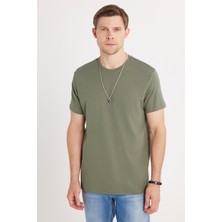 Erkek Slim Fit Dar Kesim Pamuklu Yumuşak Doku Likralı Esnek Kumaş Basic Yeşil Bisiklet Yaka Tişört