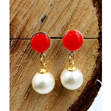 Incili Kırmızı Renk Detaylı Sallantılı Küpe