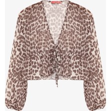 Leopar Desenli Bağcıklı Fırfırlı Tül Bluz Bej