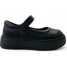 818 Hafif Kız Çocuk Okul Öncesi Deri Babet