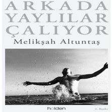 Arkada Yaylılar Çalıyor