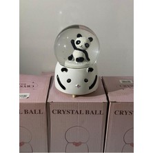 Büyük Boy Panda Kar Küresi, Kar Püskürtme Özelliği ile Renkli Keyifli Görüntü