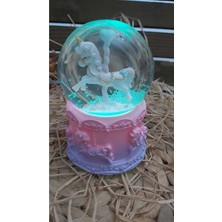 Işıklı ve Müzikli Atlı Karınca Küresi, Renkli ve Şık Orta Boy Dekor.