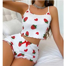 Kadın Çilek Desenli Şortlu Pijama Takımı