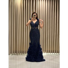 Lacivert 3 Boyutlu V Yaka Balık Model Abiye