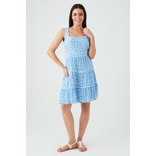 Kadın Mavi Çiçek Desenli Askılı Elbise