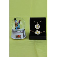 Kış Masalı Kar Küresi ve Papatya Set, Işıklı, Müzikli, Kutulu Hediye