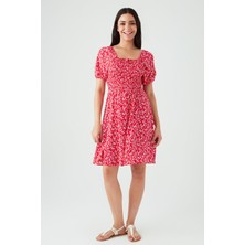 Kadın Çiçek Desenli Kare Yaka Kısa Kollu Elbise