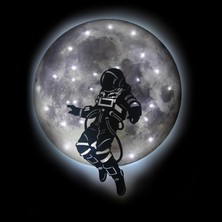 Lucenda Kişiselleştirilebilir LED Işıklı Epoksi Cam Katmanlı Tablo Astronot Dolunay