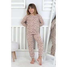 Minik Uyku Avcısı - Vahşi Rahatlık Serisi Leopar Desenli Kız Çocuk Pijama Takımı