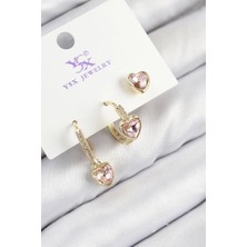 Pirinç Zirkon Taşlı 3'lü Pembe Kalp Model Gold Renk Kadın Küpe