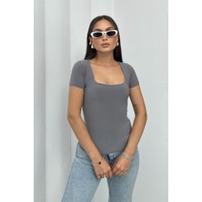 Kadın Kısa Kollu T-Shirt Kare Yaka Çift Kat Sandy Kumaş Crop T-Shirt