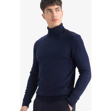 DeFacto Slim Fit Dar Kesim Balıkçı Yaka Basic Düz Triko Kazak R1124AZ25WN