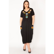 Şans KADIN SİYAH NAKIŞ DETAYLI CEPLİ VİSKON ELBİSE