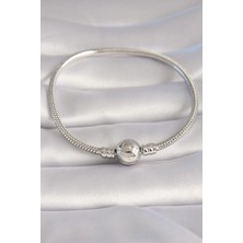 Pirinç Gümüş Renk Işleme Detay Charm Model Kadın Bileklik