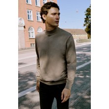 Pamuklu Standart Fit Normal Kesim Yarım Balıkçı Yaka Triko Kazak