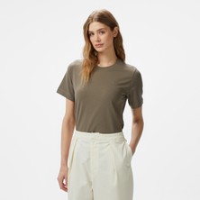 Nautica Kadın Yeşil Regular Fit Kısa Kollu T-Shirt 55V717T.3BU