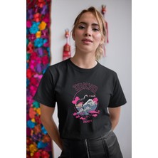 Tokyo Japan Flamingo Baskılı/ Kadın Çok Renkli T-Shirt %100 Pamuk Regular Fıt Rahat Kalıp