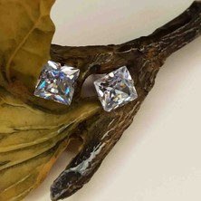 Özel Seri Zirkon Taşlı Tasarım Kare Tektaş Küpe