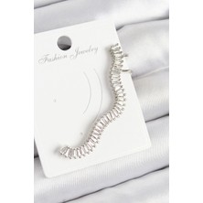 Pirinç Su Yolu Model Gümüş Renk Sağ Kıkırdak Küpe