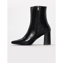 Hakiki Deri  Kadın Kalın Topuklu Bot 215DZA3211