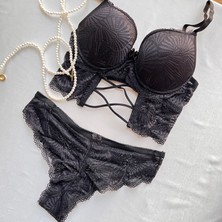 Dantelli Dolgulu Büstiyer