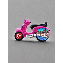Şirince Temalı Kabartmalı Polyester Magnet 9cm x 5,5cm. Pembe