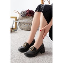 Kadın Aria Siyah Cilt Toka Detaylı 6 cm Topuklu Lofer Ayakkabı