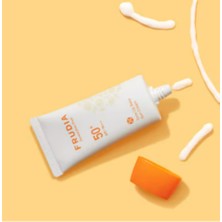 Frudia Tonlayıcı Güneş Kremi SPF50 50G