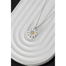 Silverplus 925 Ayar Gümüş Rodyumlu Döner Gövdeli Papatya Kadın Kolye