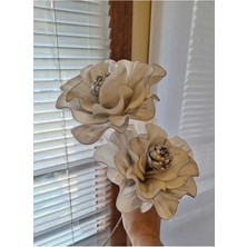 Lateks El Yapımı Tek Dal Iki Çiçek Beyaz Detay Gümüş Gri Rengi Vazo ve Bohça Yapay Çiçek