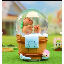 Keyfim Shop Orta Boy Sevimli Kapibara Işıklı Müzikli Kar Küresi Dinlendirici Müzik ve Renkli Işıklar İçin Hediye