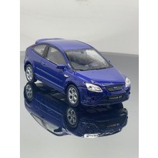 1.36 Ölçek Ford Focus Model Oyuncak Araba