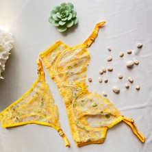 Balenli Çiçekli Brode Sütyen Takımı