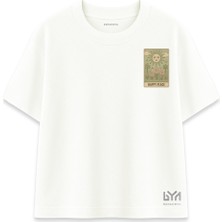 Happy Place Doğa Temalı Cep Baskılı Ekru Oversize Tişört