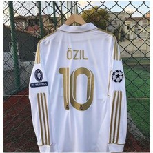 R.e.a.l M.a.d.r.i.d 2011-12 Sezon Mesut Özil Nostalji Forması (Byz)