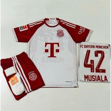 B.a.y.e.r.n/m.ü.n.i.h 2023-24 Sezon Jamal Musiala Iç Saha Çocuk Forması 4'lü Set