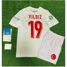 Türkiye Euro 2024 Kenan Yıldız Çocuk Forması 4'lü Set (Euro 2024 Patch) Beyaz
