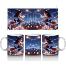 Uçan Cadılar ve Süpürgelerle Dolu Gökyüzü Temalı Cadılar Bayramı Baskılı Kupa Bardak