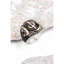 Silverplus Gümüş Özel Kesim Onix Taşlı Elif Vav Temalı Erkek Yüzük