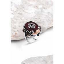 Silverplus Sentetik Kehribar Taşlı Ortası Zirkon Taşlı Motifli Kenarları Kılıçlı Gümüş Erkek Yüzük