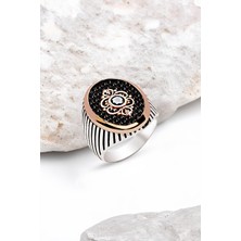 Silverplus Gümüş Siyah Zirkon Taşlı Tek Taş Motifli Çizgili Kasa Erkek Yüzük