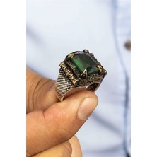 Yeşil Taşlı Otantik İşlemeli Karartmalı Gümüş Erkek Yüzük