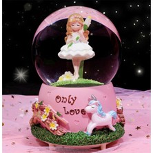 Keyfim Shop Sevimli Kız Müzikli Kar Küresi Işıklı Model Renkli Işıklarla Hediye Seçeneği İçin Uygun