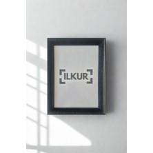 A4 Boyutunda (21X30 Cm) Düz Camlı Ahşap Desenli Çerçeve